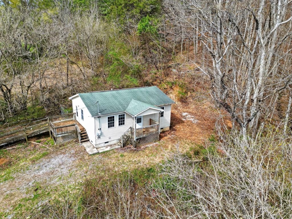 Photo of 16155 Benfield Lane, Mendota, VA 24270 (MLS # 109314)