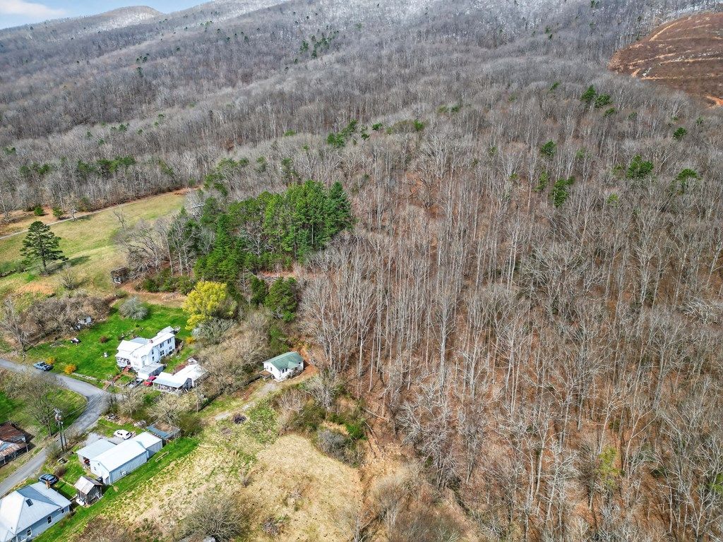 Photo of 16155 Benfield Lane, Mendota, VA 24270 (MLS # 109314)