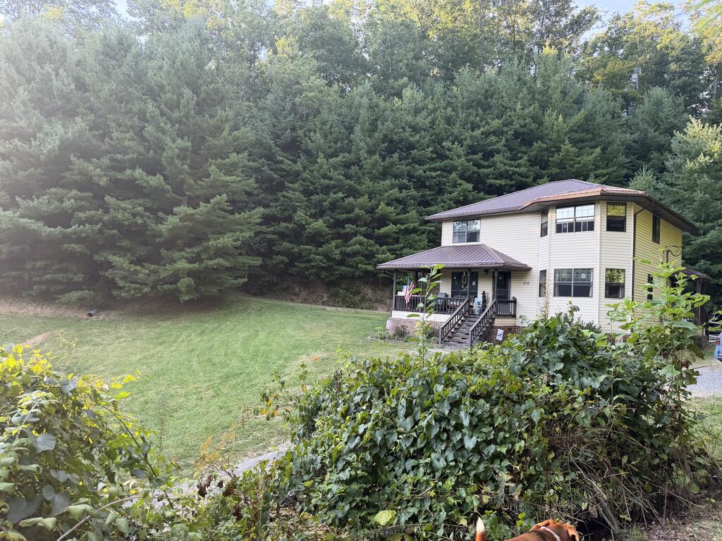 Photo of 310 Walter Street, North Tazewell, VA 24630 (MLS # 111736)