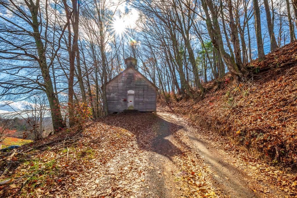 Photo of 25 Sawmill Holler Rd #64, Hillsville, VA 24343 (MLS # 100290)