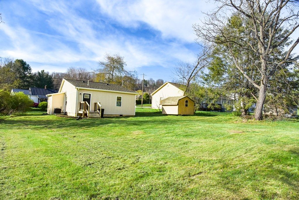 Photo of 1255 W Spiller St, Wytheville, VA 24382 (MLS # 109549)
