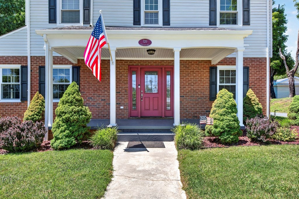 Photo of 720 Bluff City Highway, Bristol, TN 37620 (MLS # 110526)