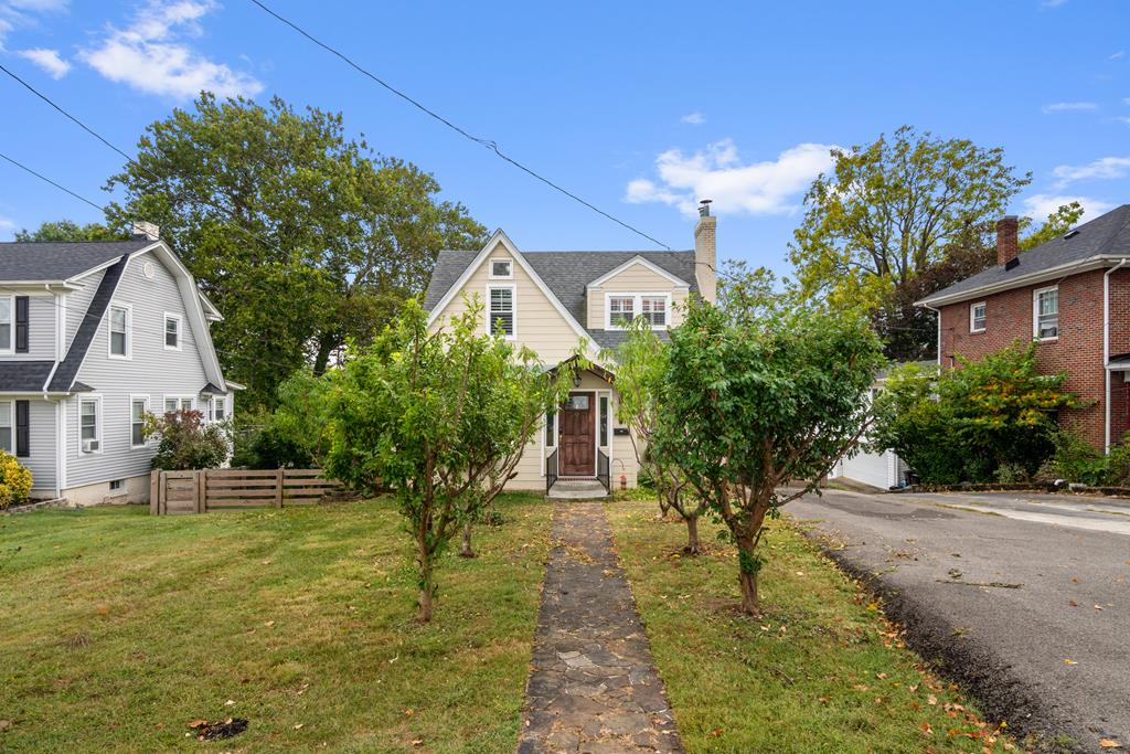 Photo of 255 E Withers Road, Wytheville, VA 24382 (MLS # 112274)