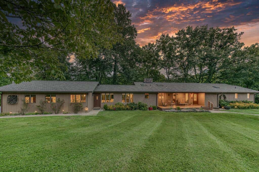 Photo of 19080 North Fork River Rd, Abingdon, VA 24210 (MLS # 111476)