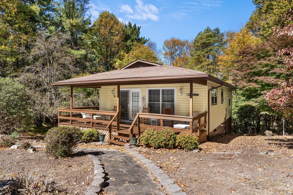Photo of 36 Shawnee Trail, Fancy Gap, VA 24328 (MLS # 103789)