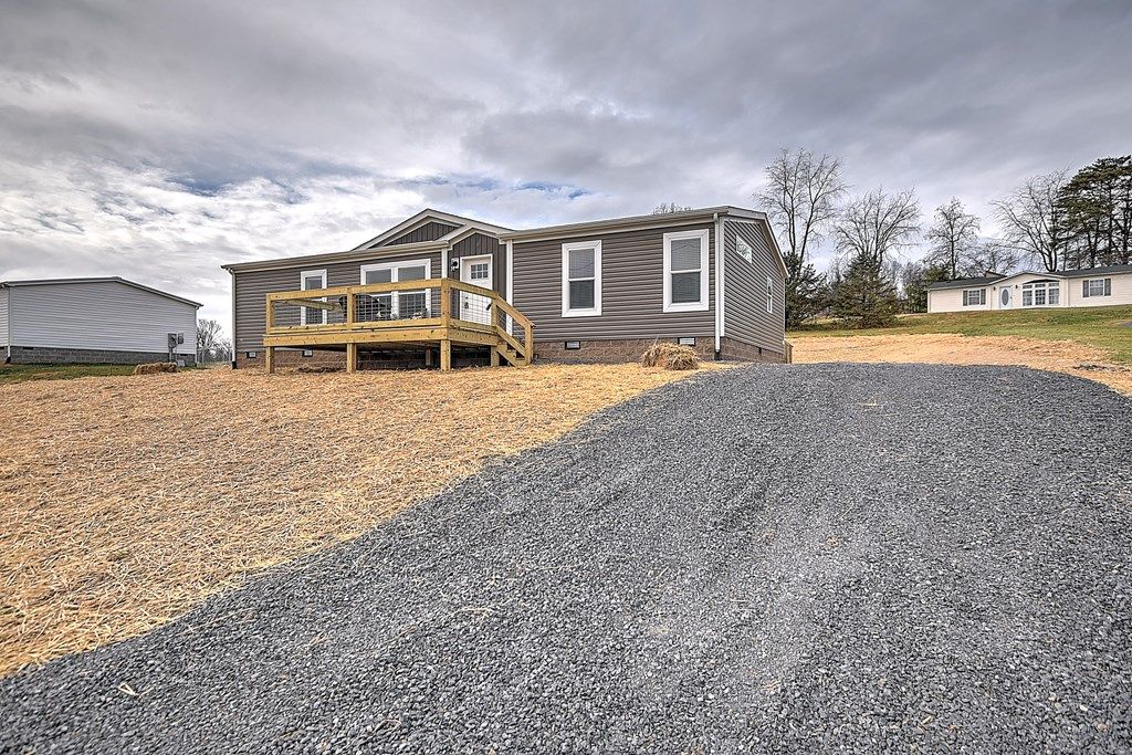 Photo of 4100 Weaver Pike, Bluff City, TN 37618 (MLS # 104253)