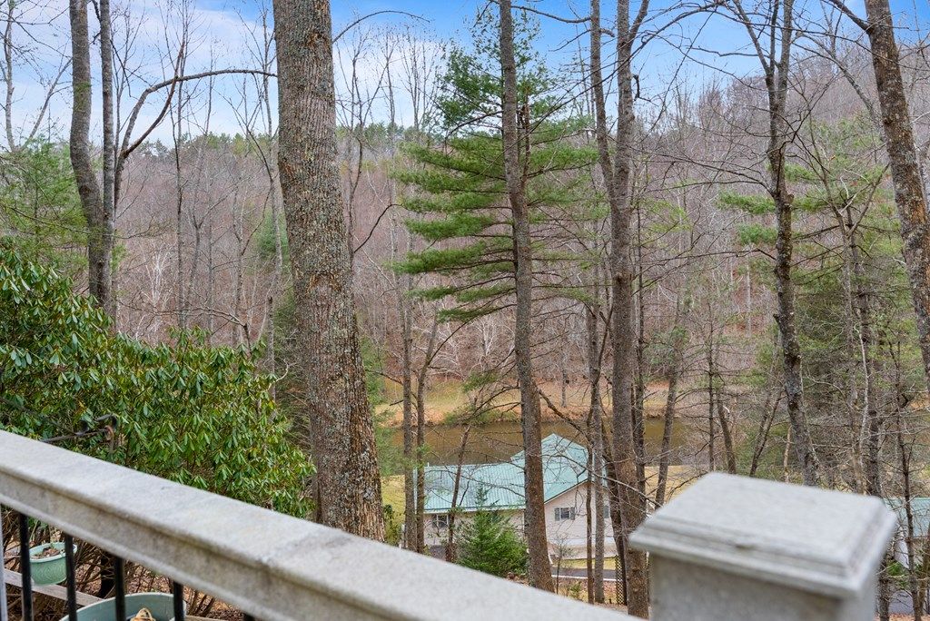 Photo of 212 Creekside Dr, Dugspur, VA 24325 (MLS # 104428)