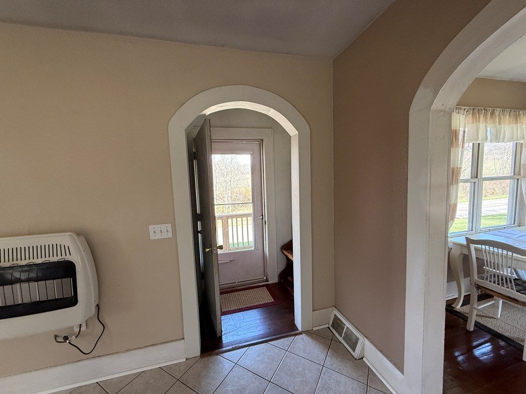 Photo of 7414 Snake Creek Rd, Hillsville, VA 24343 (MLS # 109528)