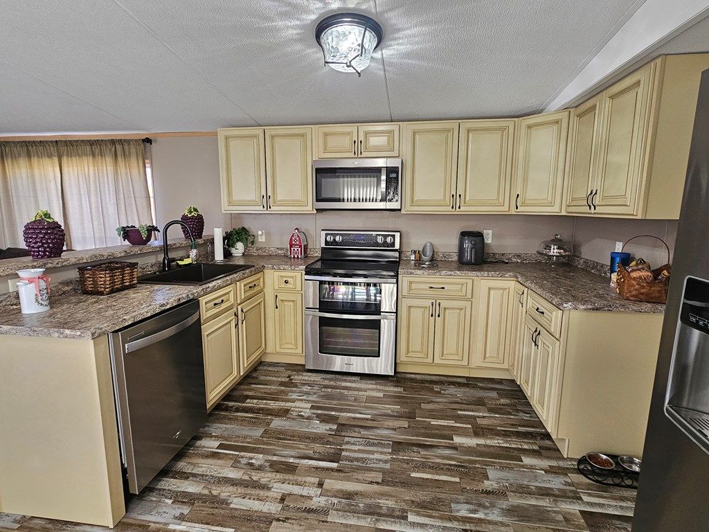 Photo of 160 Riverbend Lane, Tazewell, VA 24651 (MLS # 104193)