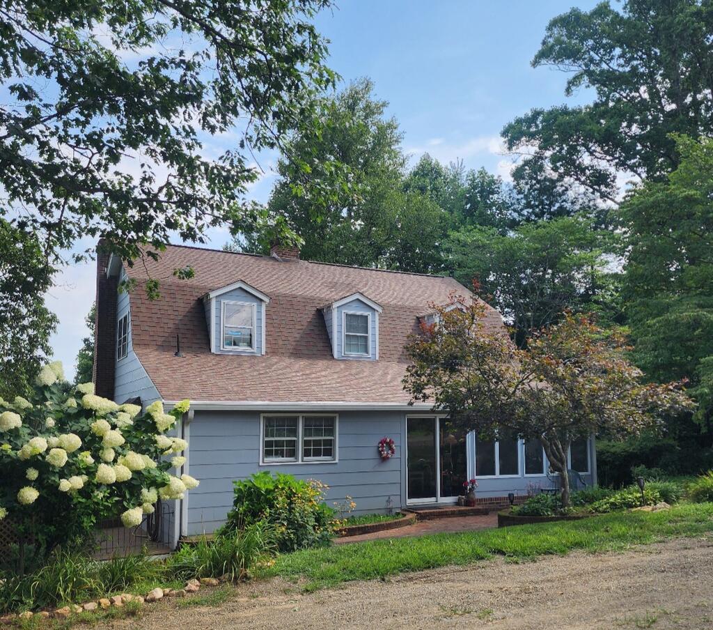 Photo of 527 Penny Lane, Hillsville, VA 24343 (MLS # 111511)