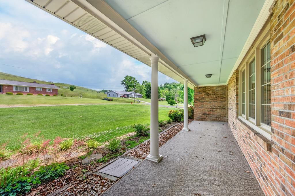 Photo of 348 Greystone Rd, Marion, VA 24354 (MLS # 110250)