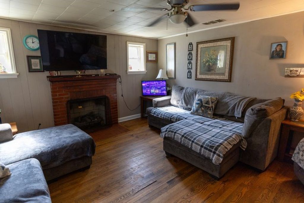 Photo of 845 Cleghorn Valley Road, Marion, VA 24354 (MLS # 109571)