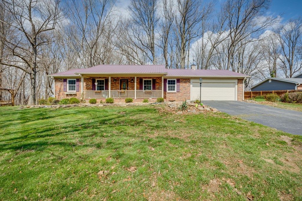 Photo of 384 Scenic Dr, Lebanon, VA 24266 (MLS # 109436)