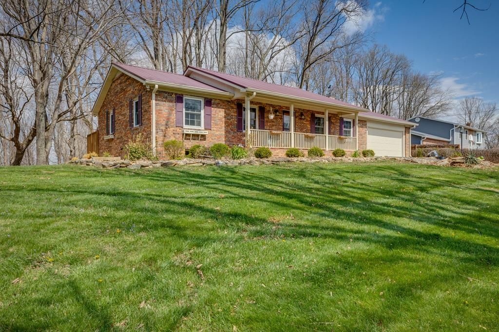 Photo of 384 Scenic Dr, Lebanon, VA 24266 (MLS # 109436)