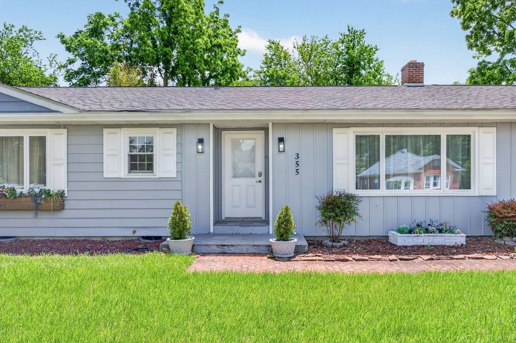 Photo of 355 W North Street, Wytheville, VA 24382 (MLS # 110333)