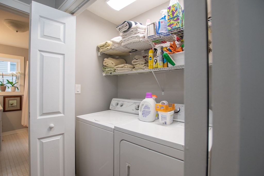 Abingdon, Virginia 24210, United States, 3 Bedrooms Bedrooms, ,2 BathroomsBathrooms,Residential,Active,185449