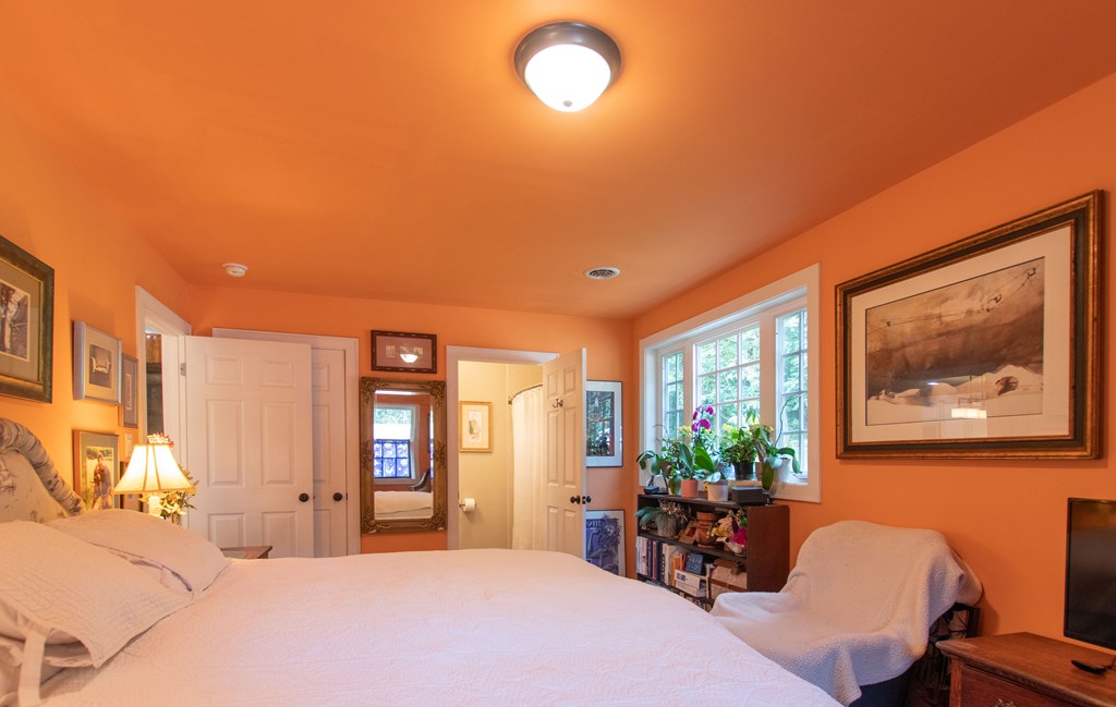 Abingdon, Virginia 24210, United States, 3 Bedrooms Bedrooms, ,2 BathroomsBathrooms,Residential,Active,185449