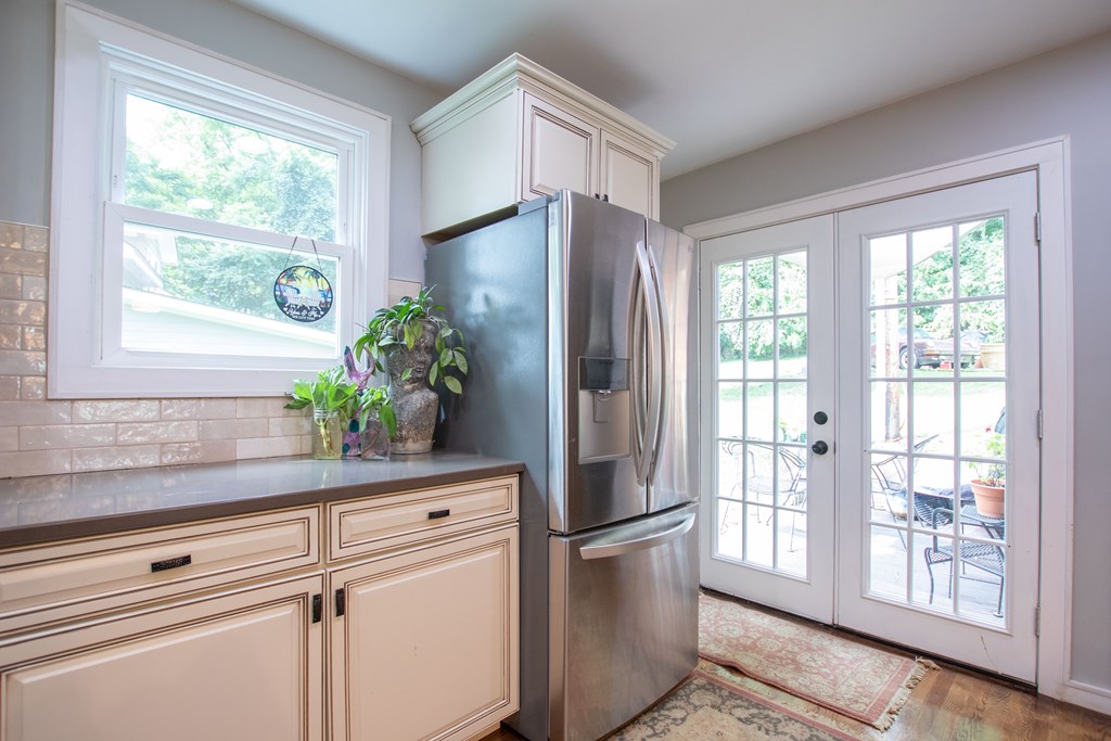 Abingdon, Virginia 24210, United States, 3 Bedrooms Bedrooms, ,2 BathroomsBathrooms,Residential,Active,185449