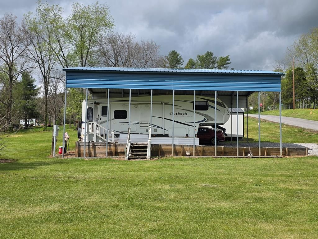 Photo of TBD Painters Hill Rd #NA, Ivanhoe, VA 24350 (MLS # 109864)