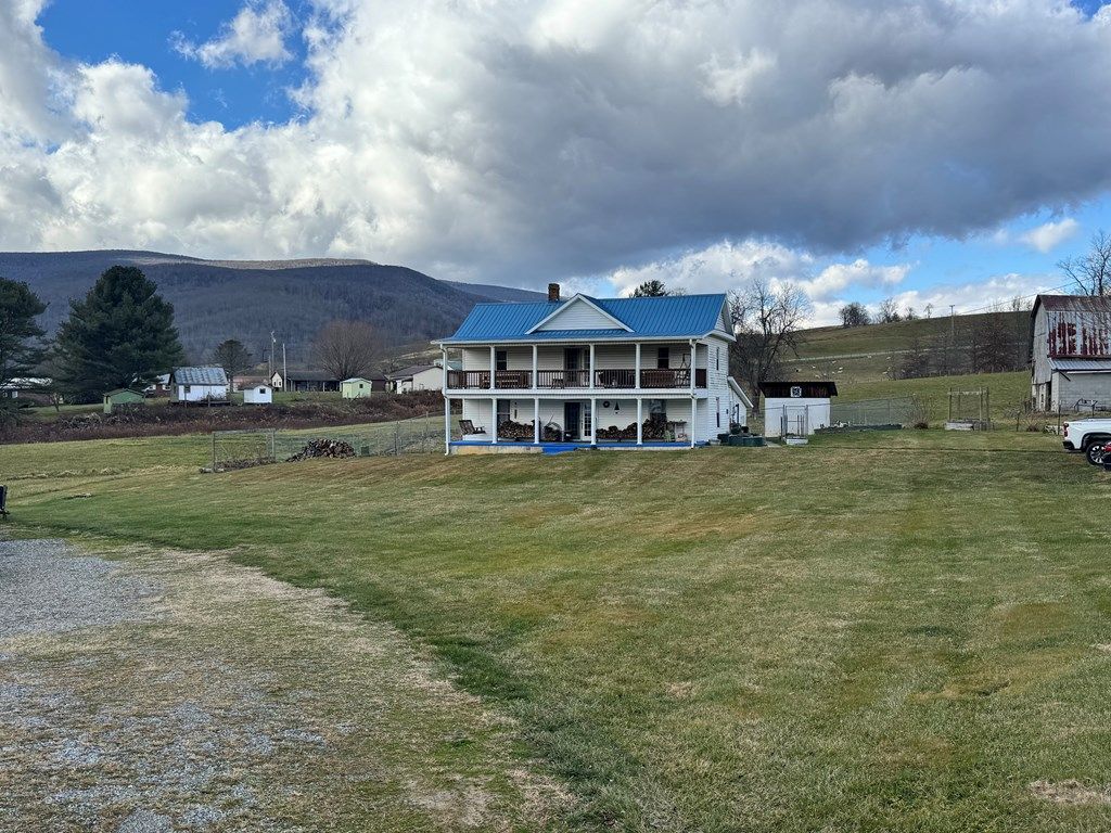 Photo of 297 Grange Hall Road, Troutdale, VA 24378 (MLS # 104254)