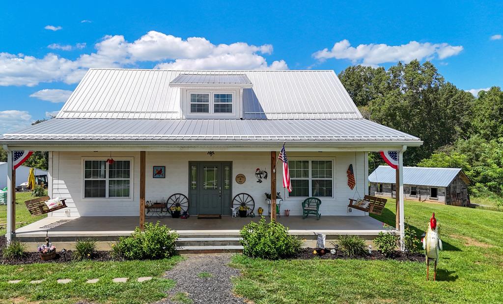 Photo of 3865 Ayers Orchard Rd, Stuart, VA 24171 (MLS # 110436)