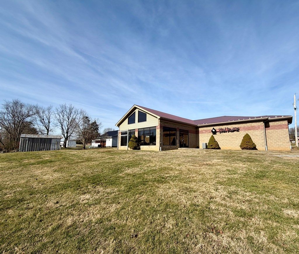 Photo of 620 Railroad Drive, Marion, VA 24354 (MLS # 104477)