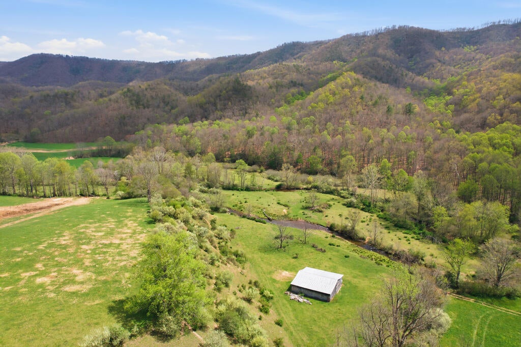 4020 Freestone Valley Road