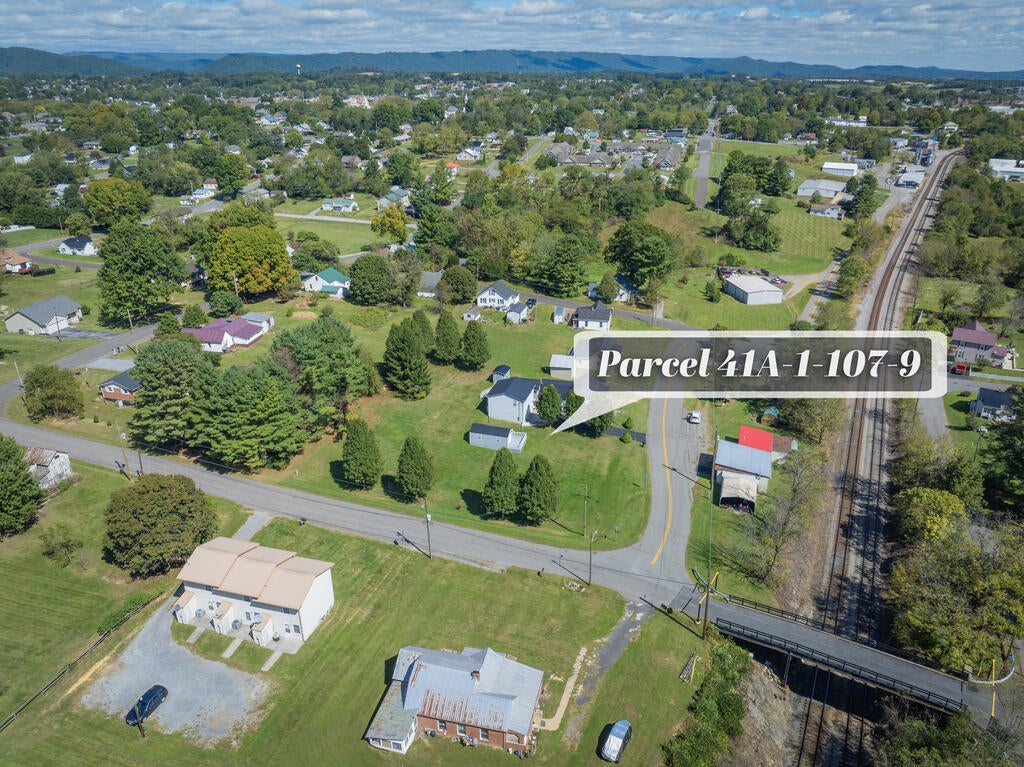 Photo of 20 Corner S20th/W Jefferson #9A, Wytheville, VA 24382 (MLS # 112310)