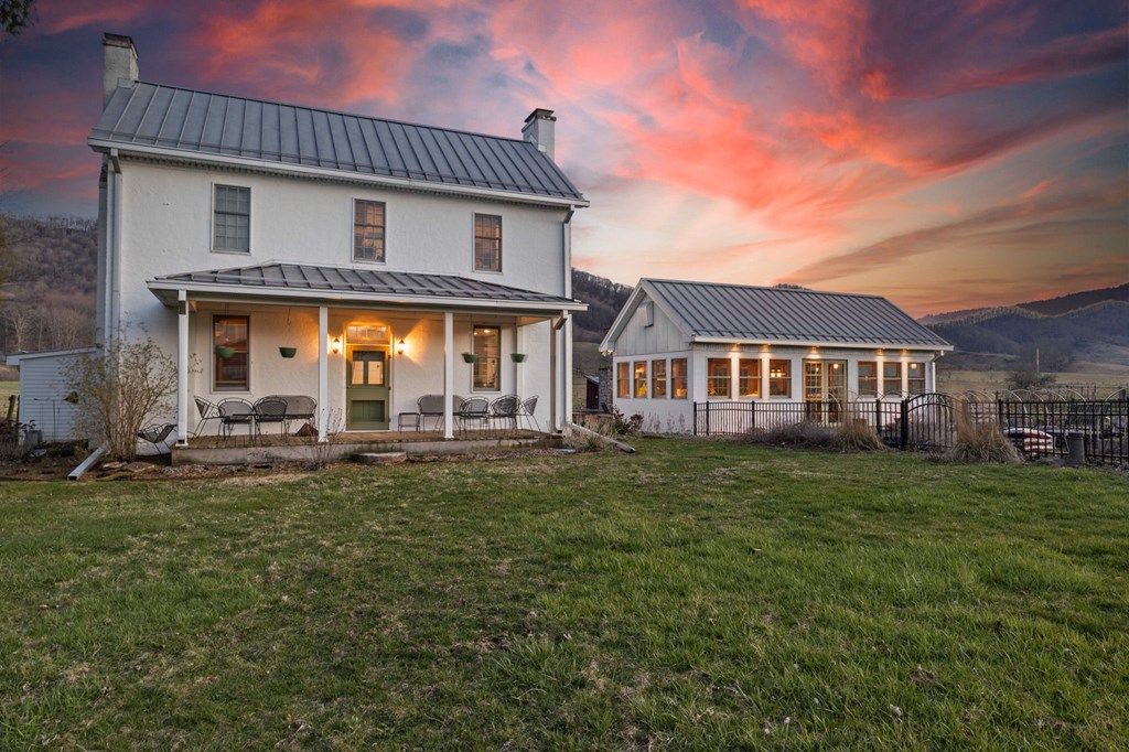 Photo of 3171 West End Road, Tazewell, VA 24651 (MLS # 109089)