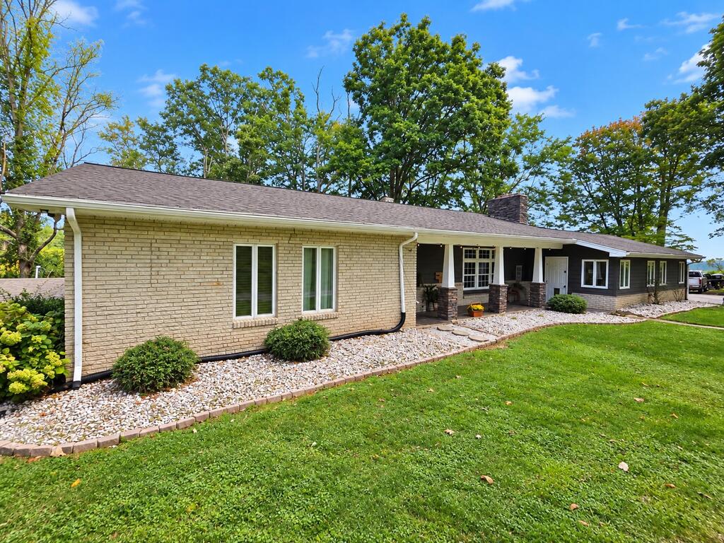 377 Tower Rd