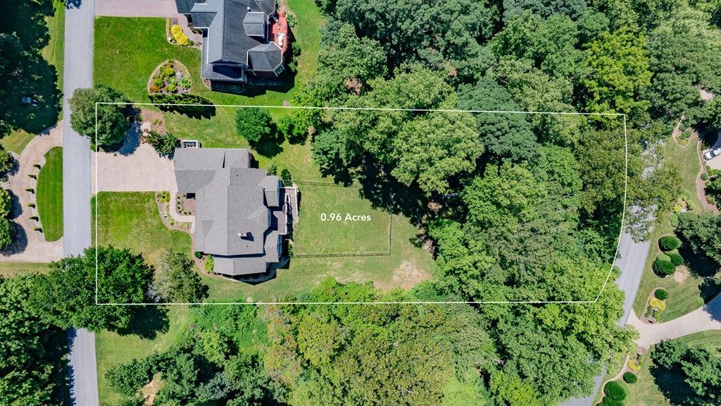 Photo of 15126 Stonewall Ridge, Bristol, VA 24202 (MLS # 111095)