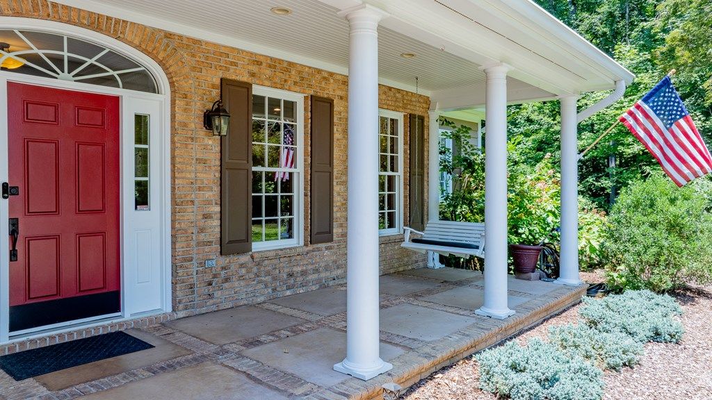Photo of 15126 Stonewall Ridge, Bristol, VA 24202 (MLS # 111095)