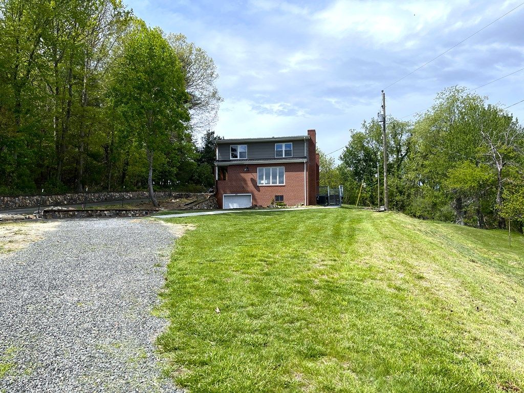 Photo of 353 Greenbriar Road, Hillsville, VA 24343 (MLS # 110065)