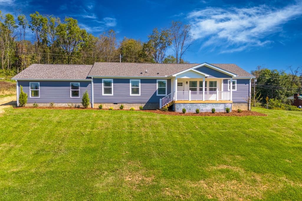 Photo of 18008 Destiny Lane, Abingdon, VA 24210 (MLS # 103657)