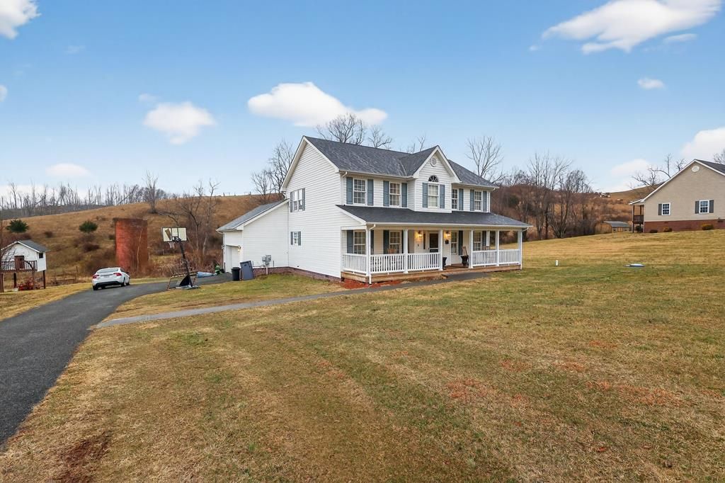 Photo of 45 Oak Lawn Circle, Lebanon, VA 24266 (MLS # 105862)