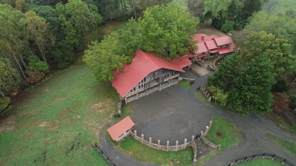 Photo of 5073 Oak Grove Rd, Woodlawn, VA 24381 (MLS # 103621)
