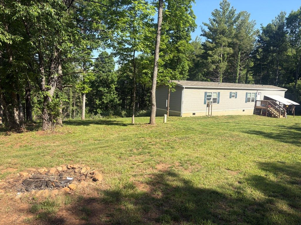 Photo of 301 Oak Ridge Drive, Austinville, VA 24312 (MLS # 110171)
