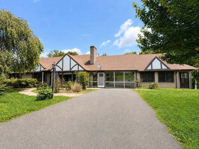 Photo of 827 Pine St, Hillsville, VA 24343 (MLS # 111564)