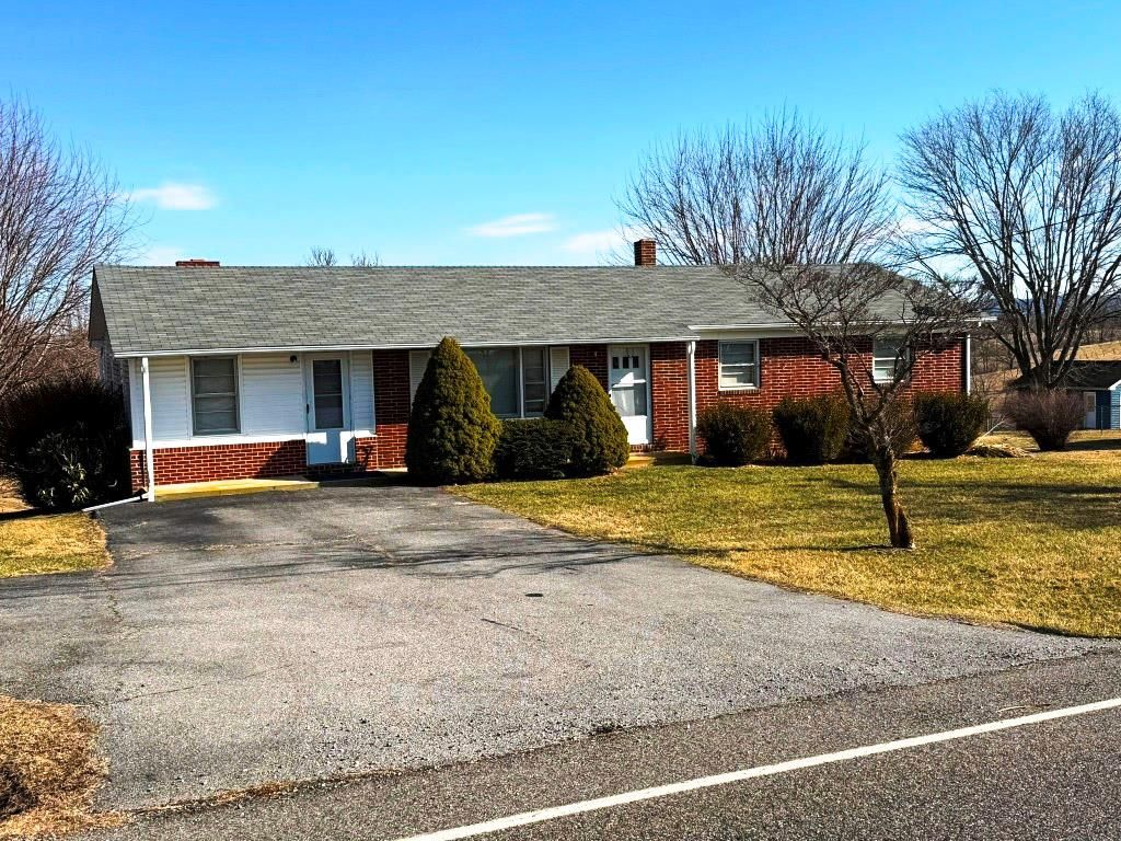 Photo of 1230 Fairview Road, Wytheville, VA 24382 (MLS # 104646)