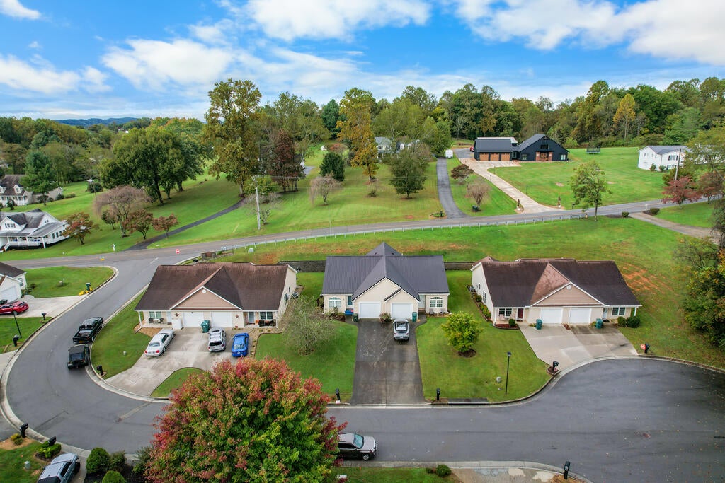 Photo of 116 Willow Oak Ct, Bristol, VA 24201 (MLS # 112303)