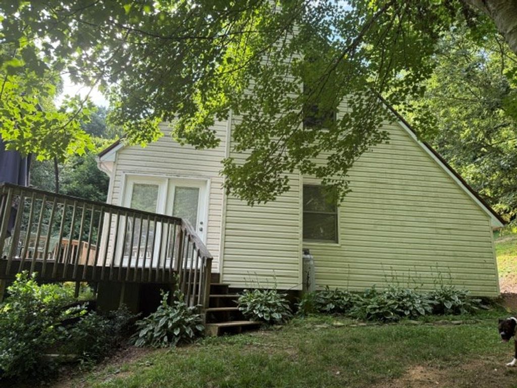 Photo of 16109 Rich Valley Rd, Abingdon, VA 24210 (MLS # 110642)