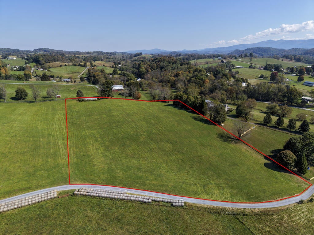Photo of TBD Coventry Ln #15 &amp; 16, Glade Spring, VA 24340 (MLS # 112332)