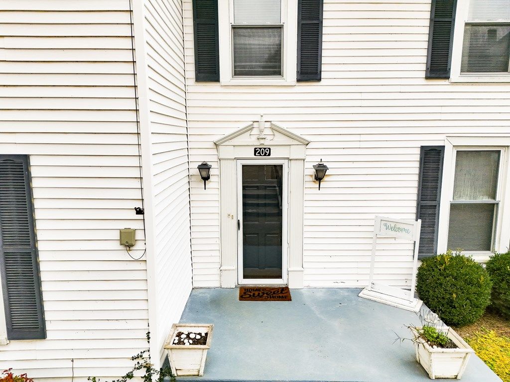 Photo of 209 Cypress Street, Gate City, VA 24251 (MLS # 104101)