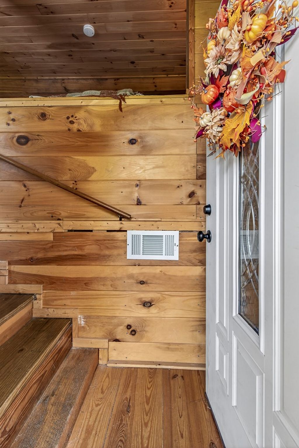 Photo of 158 Jones Hollow Road, Bristol, TN 37620 (MLS # 103618)