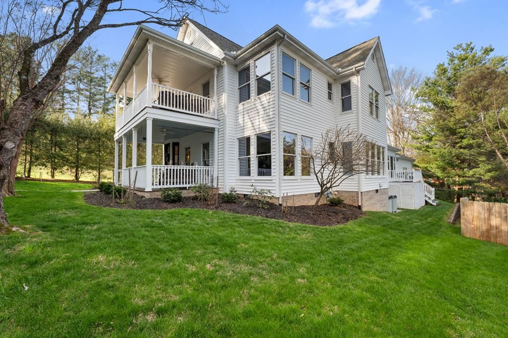 Photo of 315 NE Church St, Abingdon, VA 24210 (MLS # 109430)