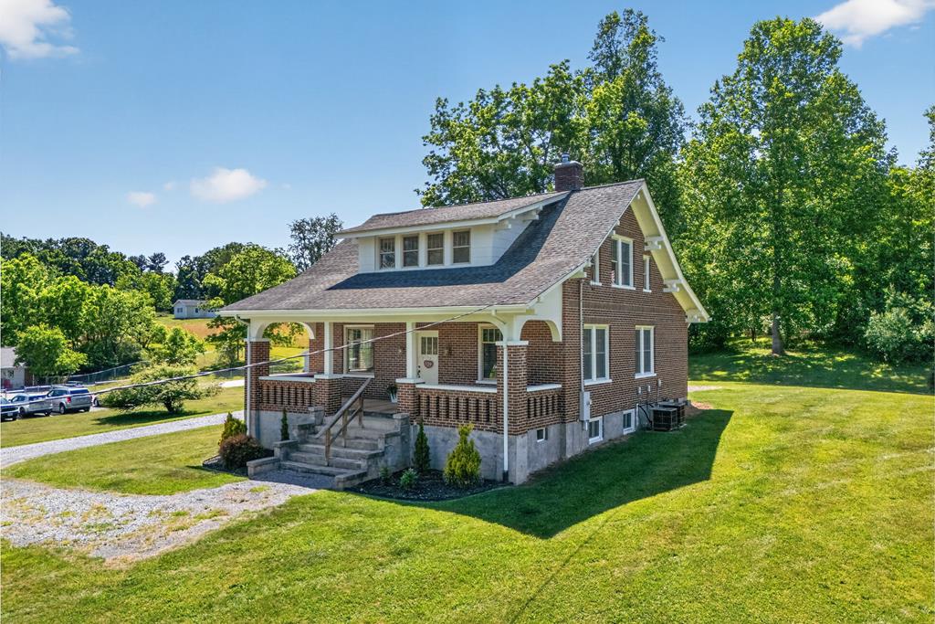 Photo of 132 Christiansburg Pike, Floyd, VA 24091 (MLS # 111432)