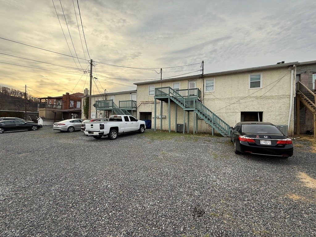 Photo of 145 Suffolk Ave, Richlands, VA 24641 (MLS # 104062)