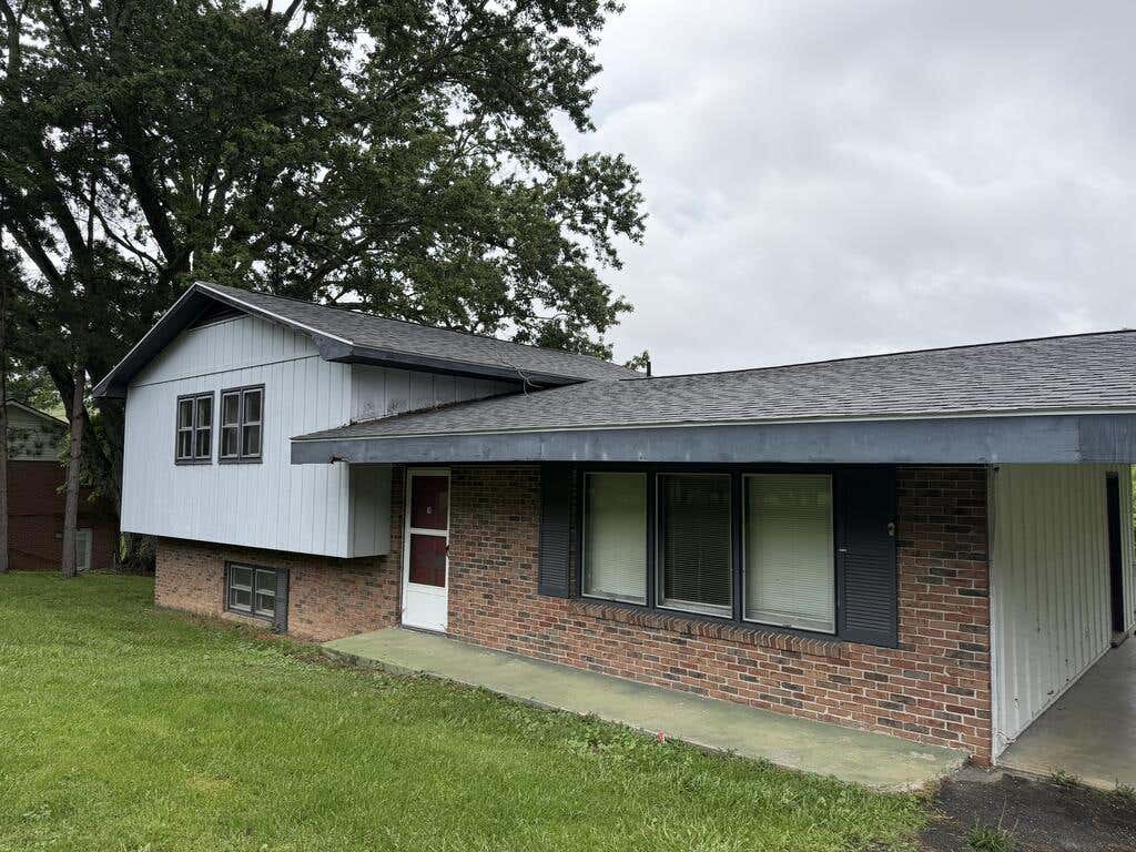 Photo of 5046 B. F. Buchanan Highway, Tazewell, VA 24651 (MLS # 111568)