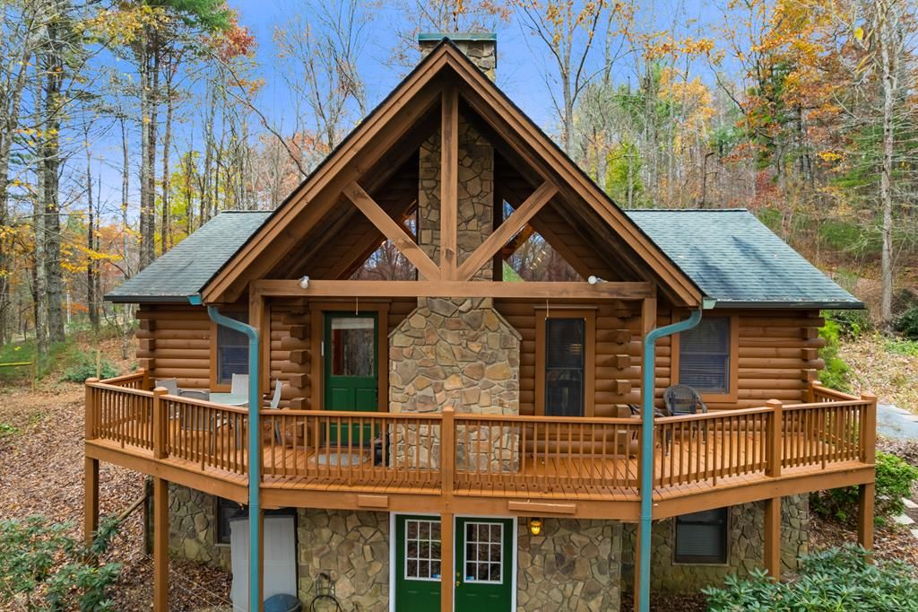 Photo of 138 Laurelwood Drive, West Jefferson, NC 28694 (MLS # 104034)