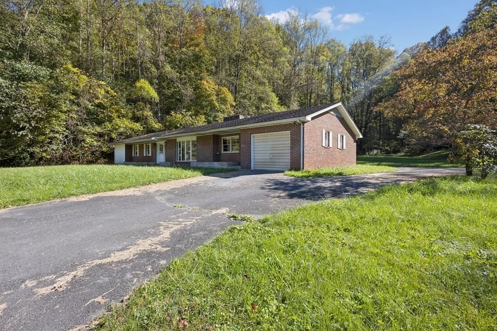 Photo of 21466 Us Hwy 58, Castlewood, VA 24224 (MLS # 103720)